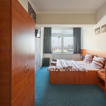 Cerny Andel Hotel Most Eksteriør billede